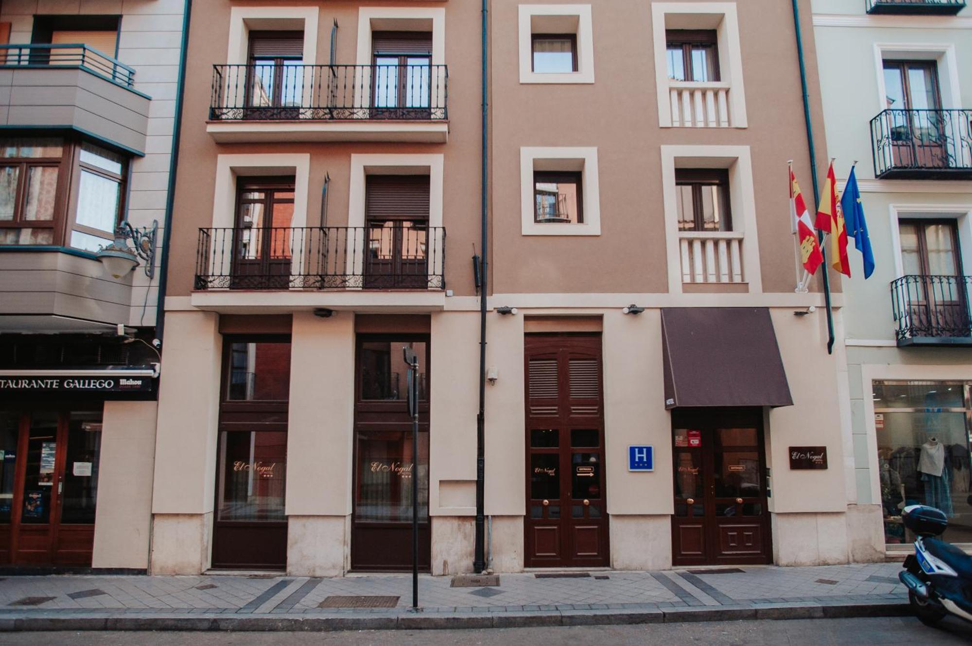 Hotel El Nogal Valladolid Exterior foto